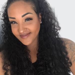 Meet your Posher, Kassandra